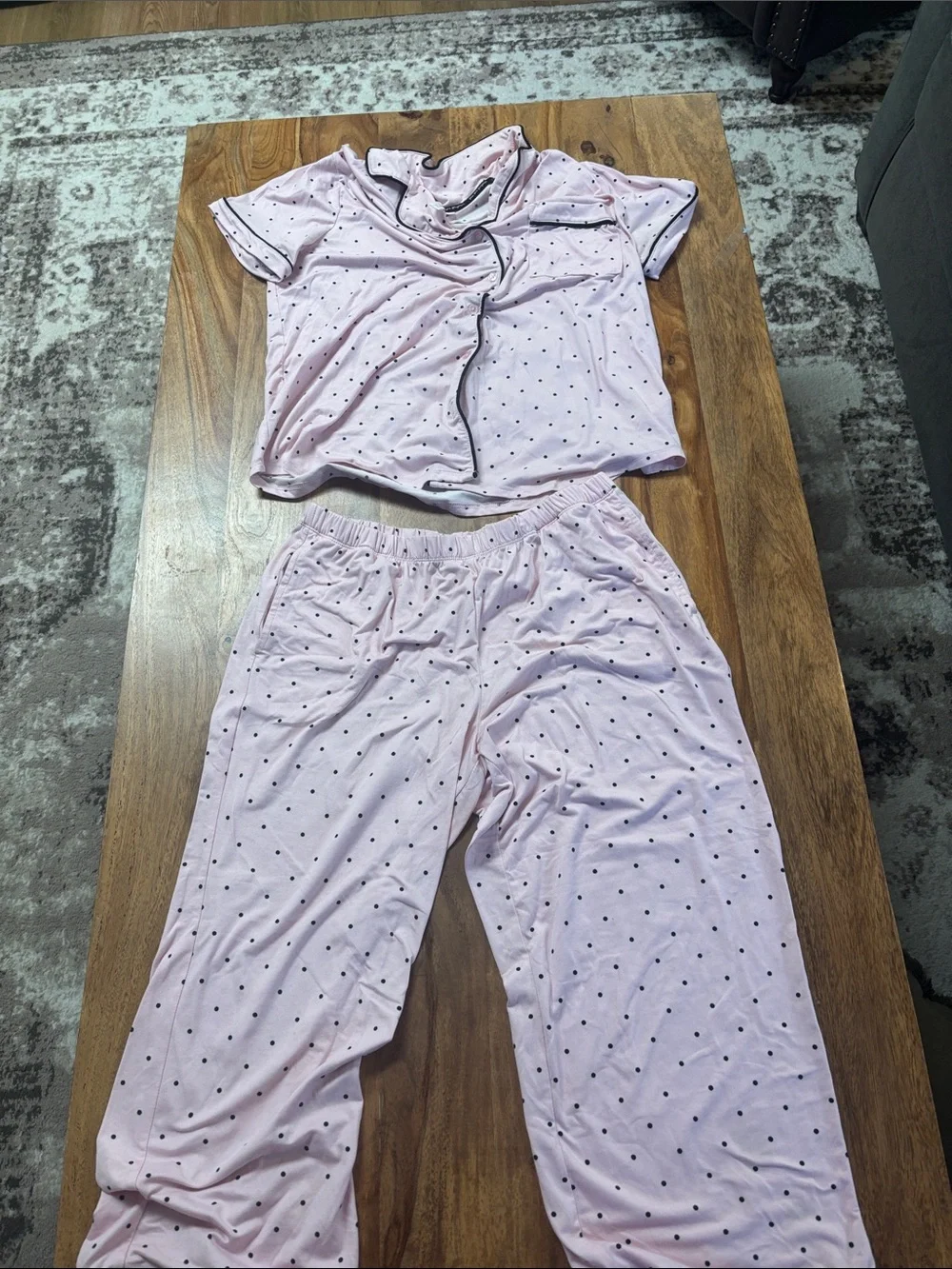 Girls' Light Pink Polka Dot Short-Sleeve Pajama Set